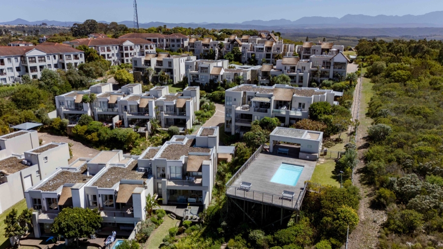 2 Bedroom Property for Sale in Thulana Hill Western Cape